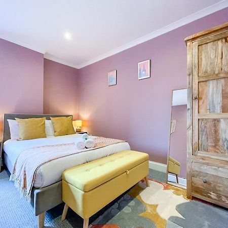 エディンバラLively & Energetic 2Br On The Royal Mileアパートメント エクステリア 写真
